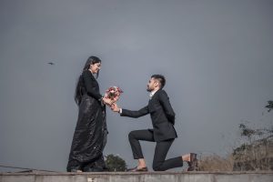 পছন্দের মানুষকে প্রপোজ করার বাংলা ক্যাপশন